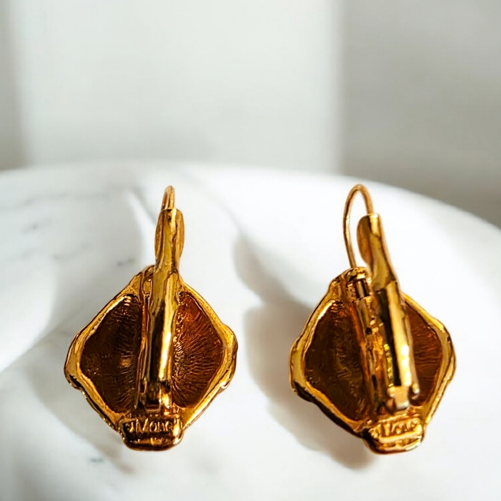 Vintage Monet Gold Tone Sculptural Drop Earrings Signed - Picture 3 of 7